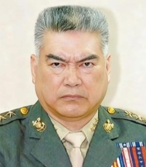 “郑丽文如果真的敢于任用“黄复兴”的人担任国民党副主席的话，那就说明郑丽文很可能