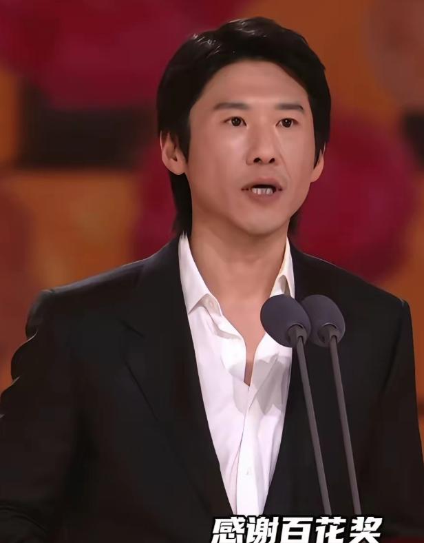 明眼人其实都看得出来王骁真的太不对劲了他都已经48岁了，难道没人告诉他，拿了