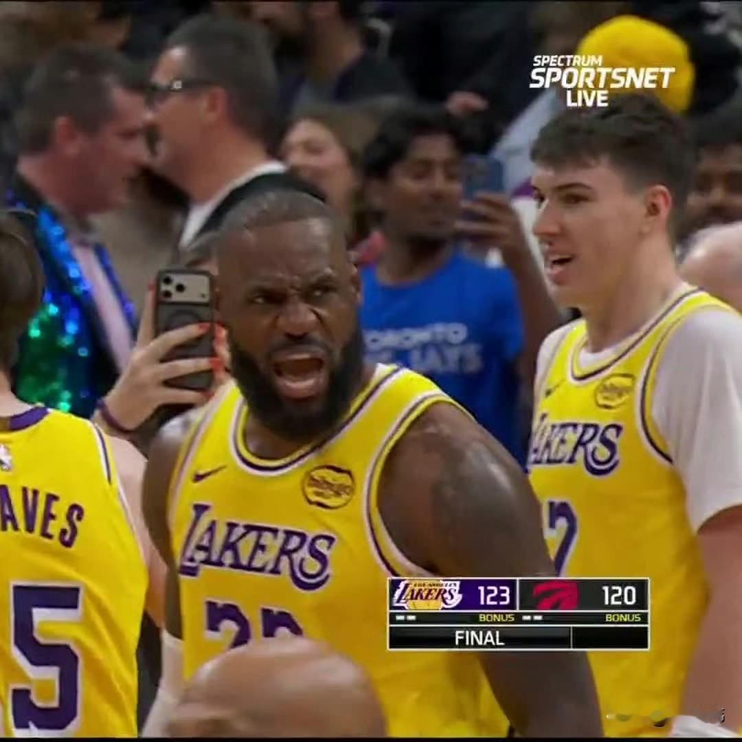 老了！英格拉姆谈老大哥詹姆斯：“勒布朗老了？”“只从今天来看，那确实有点