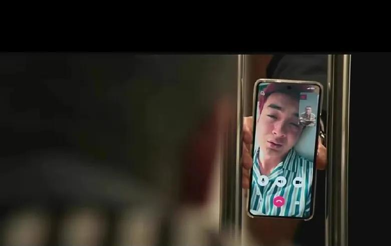 《以法之名》。万海就是贪小便宜吃大亏。物资集散中心，低价买了王彧的产权。王彧当然