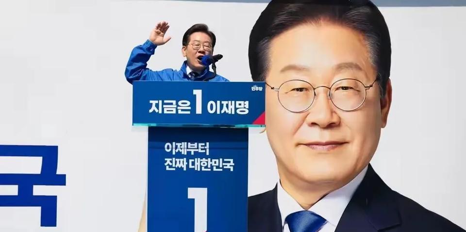 韩国政坛，永远都是永不停息的撕裂和战斗，共同民主党总统后选人李在明曾表示，当选之