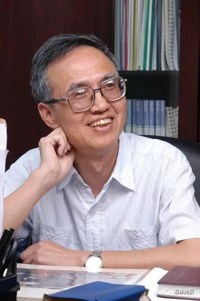 李龙土:国光校友,中国工程院院士,清华大学教授.