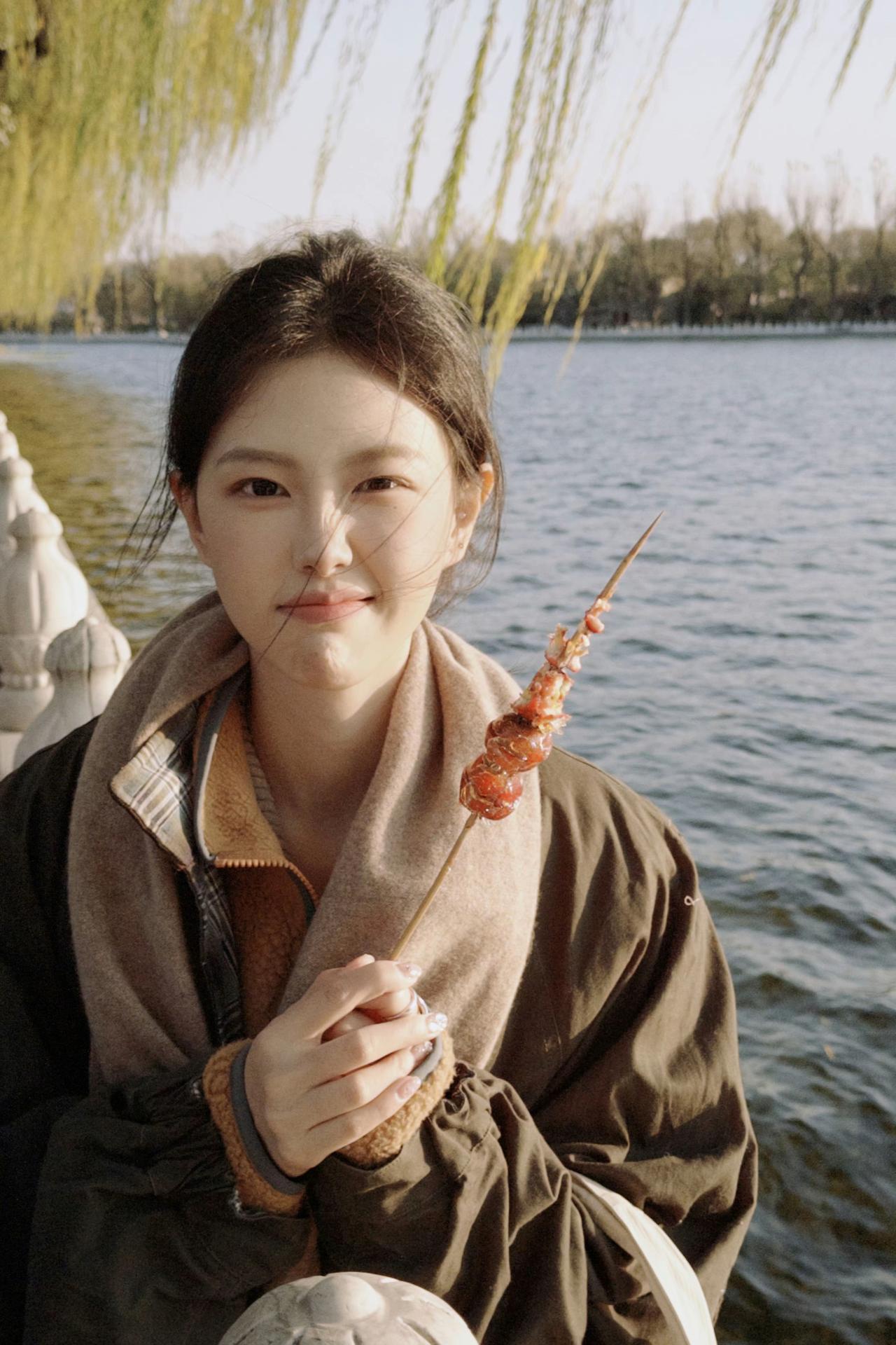 都说冰糖葫芦儿酸……