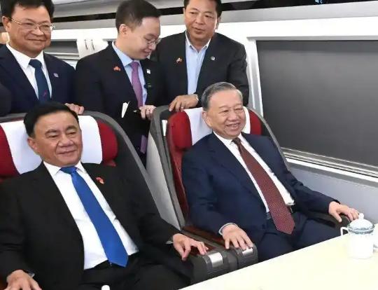 怪不得苏林说出“越南落后太多了”这句话，不对比不知道，一对比还真有差距。越南20