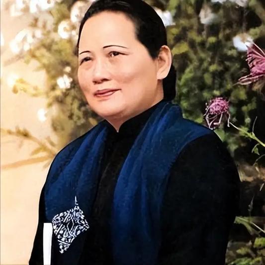 宋庆龄出席开国大典提3要求，第3项让毛主席犯难，周恩来如何化解。1949年的开国