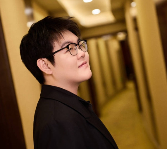 和哥哥一起休息? 涵艺: 369可能第一赛段、第二赛段都不打