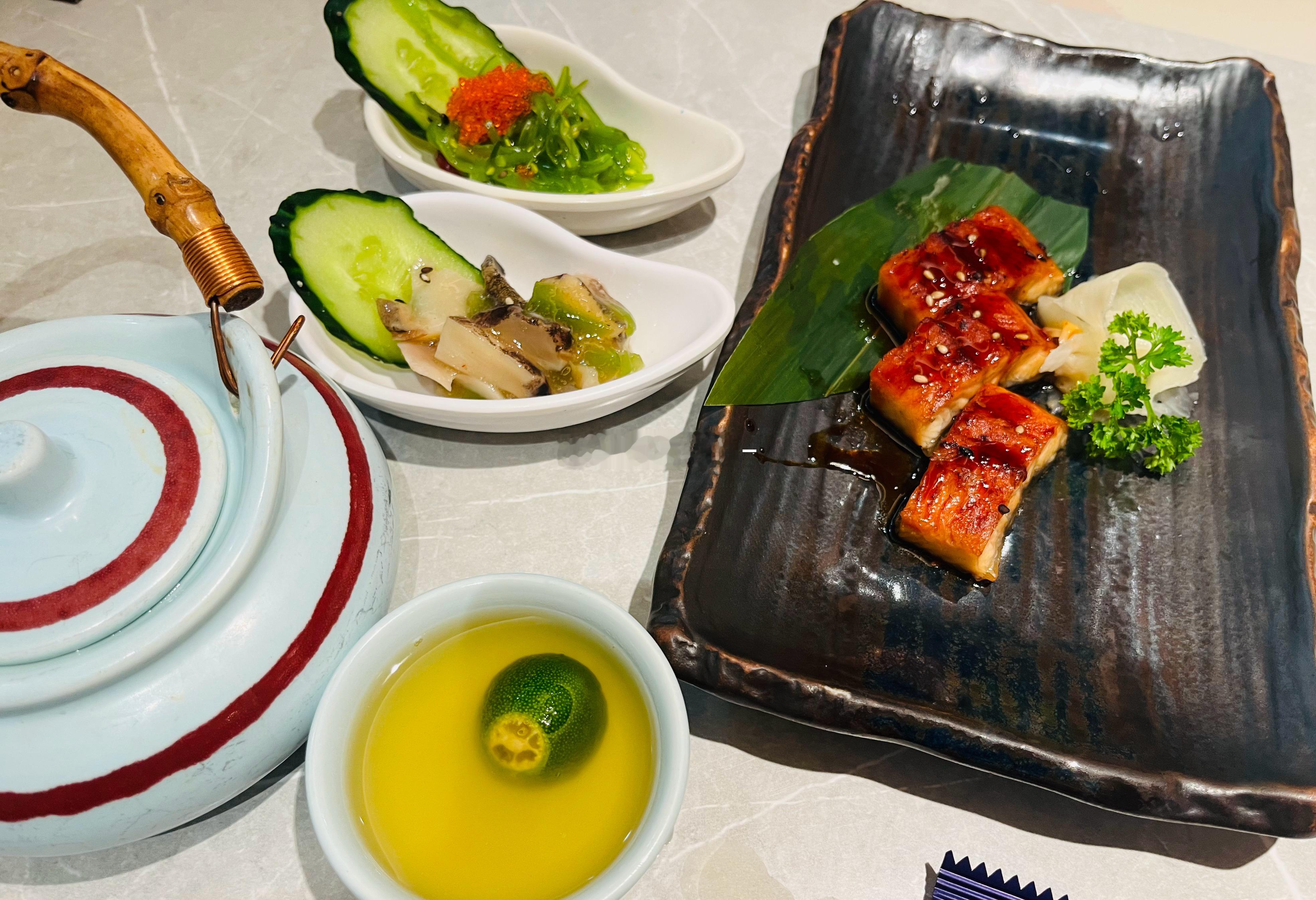 最近爱上这口了…天天都想吃三文鱼