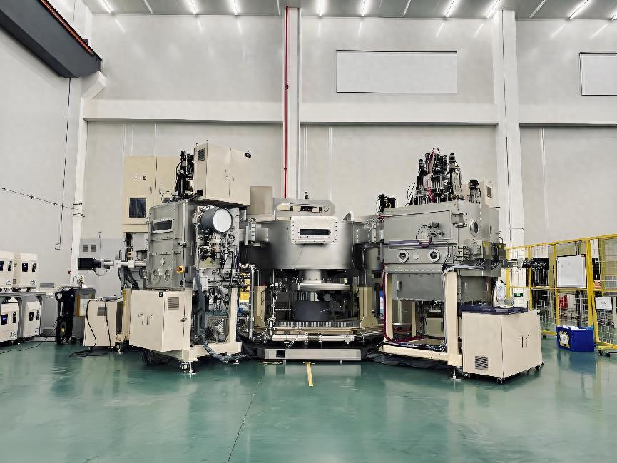 造出了比‘光刻机’还要贵的大国重器！10亿一台！比光刻机还金贵的OLED蒸镀机，