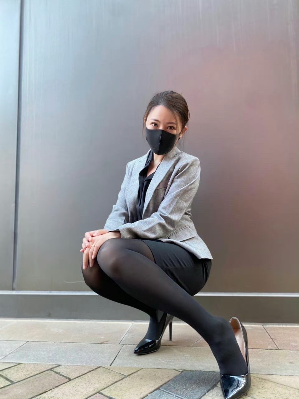 职业装还是好看的黑丝高跟