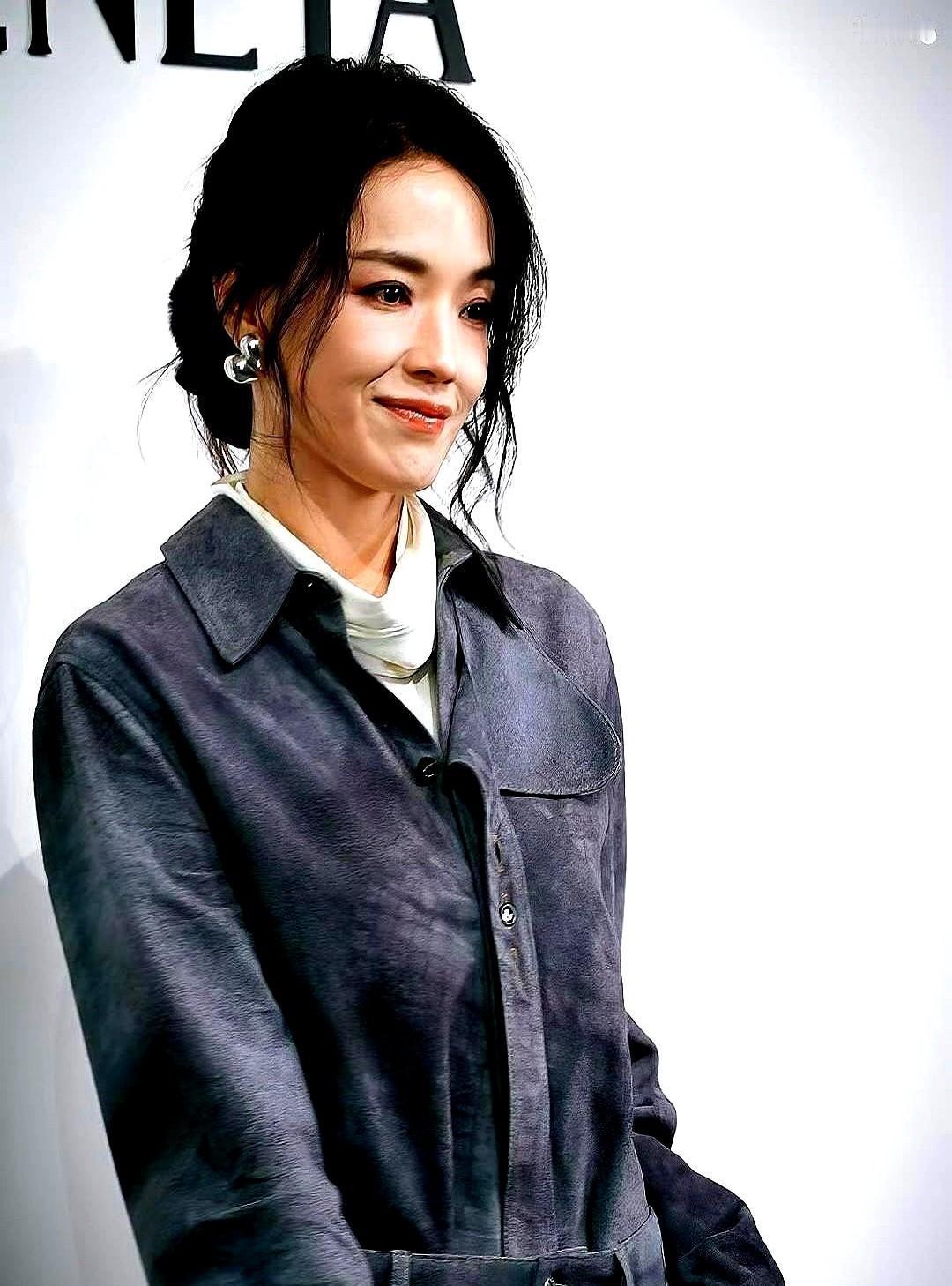 舒淇在节目上聊生育时红了眼，和冯德伦结婚多年一直想怀孕。到了这个年纪身体就是不