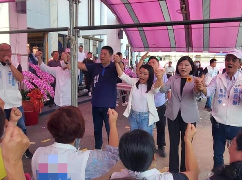 蓝营林嘉弘未选先胜，张丽善以及蓝委丁学忠到场站台。就在9月19日，由于林嘉弘角逐