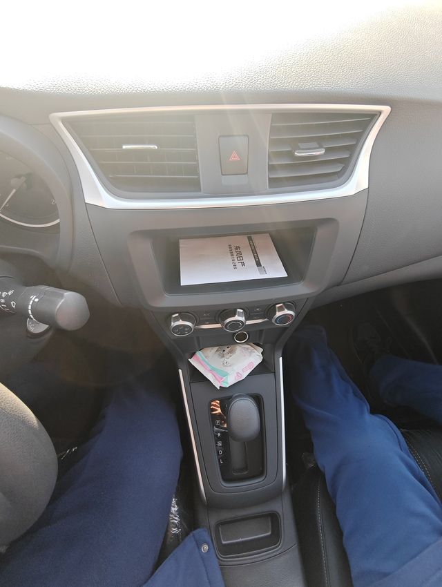 7万6落地24年轩逸经典现在6.8就落地了。皮薄馅大，CVT还不敢踩，真是三大