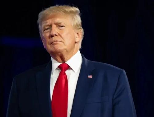 中国出手了。北京方面释放明确信号，这回的意思很直白：不跟你吵架了，直接让你“