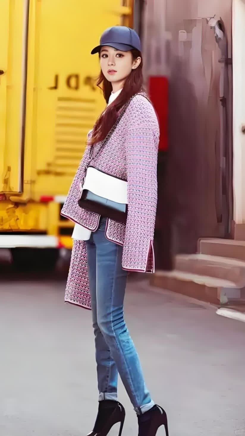 她并不是不时尚她并不是不时尚，只是她没花心思在这上面，认认真真的去演戏，主打的