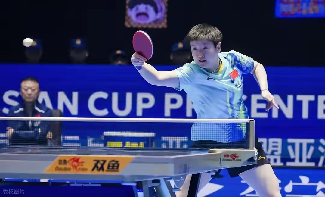 陈熠今天再次遭遇老对手孙颖莎，最终1：4不敌孙颖莎。陈熠在美国大满贯一举战胜孙