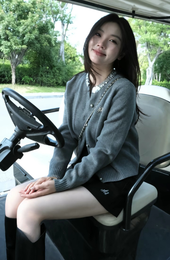 好白吖，皮肤真好