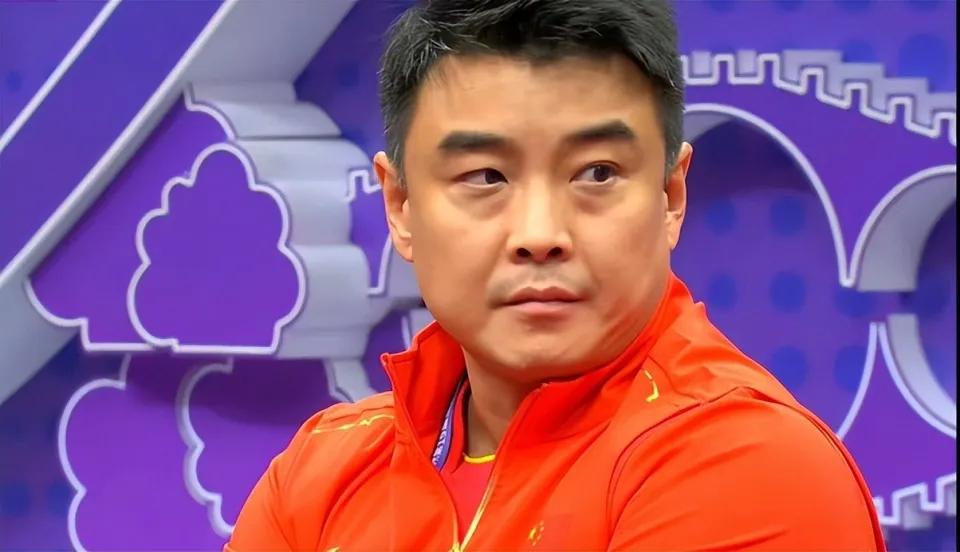 王皓这下算是摊上大事了央媒点名批评国乒男队除了王楚钦，整个国乒缺少“狼性”