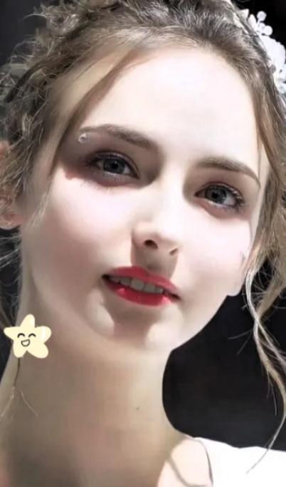 听一位在乌克兰做生意的华人说，现在的基辅，已经不是男人挑女人，而是好几个女人，去
