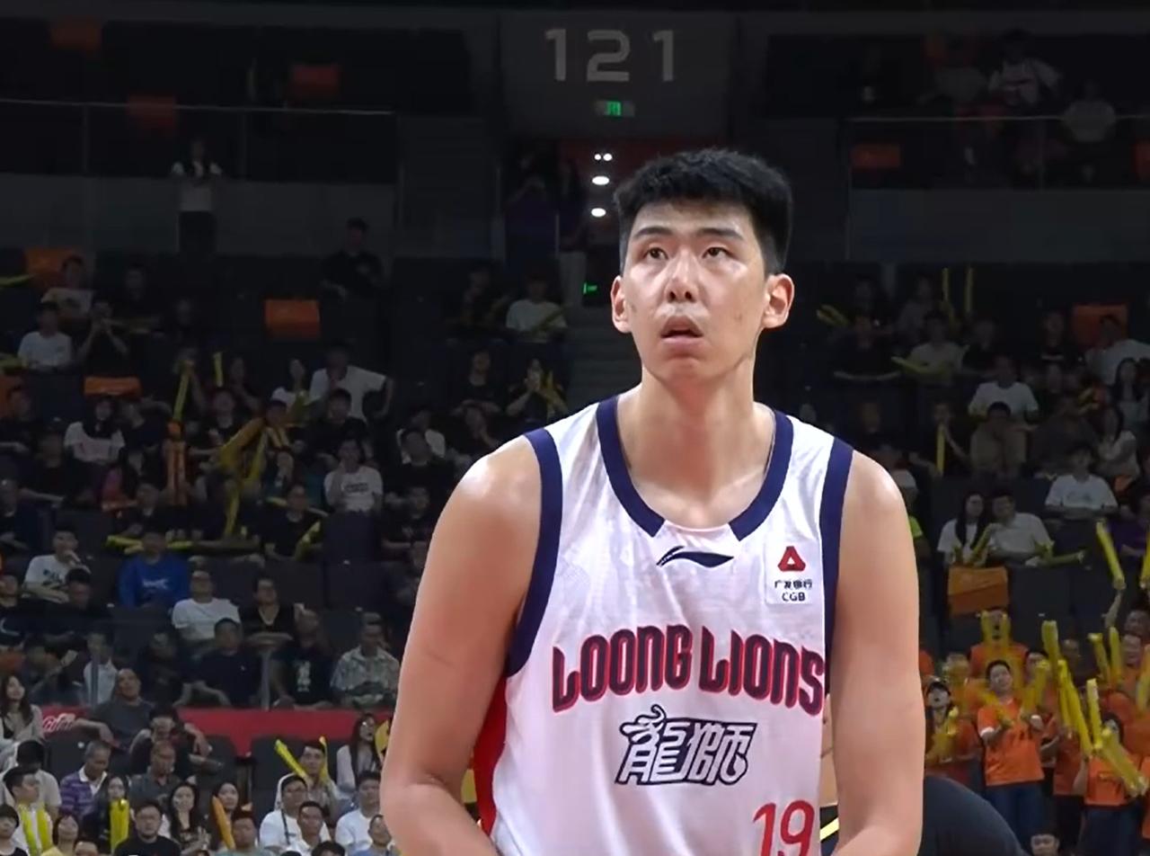 厉害，2米26徐昕，完成广东队3大内线！惊不惊喜，意不意外！CBA季后赛第一轮