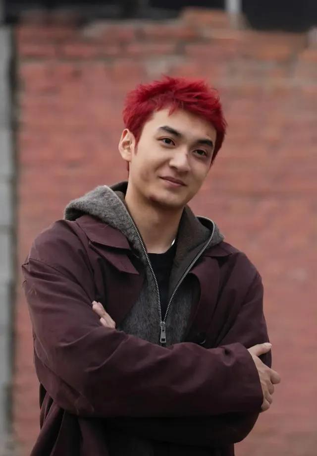 追剧《以法之名》到第30集，″小万总一定要活着”成为观众的期待！万潮顶