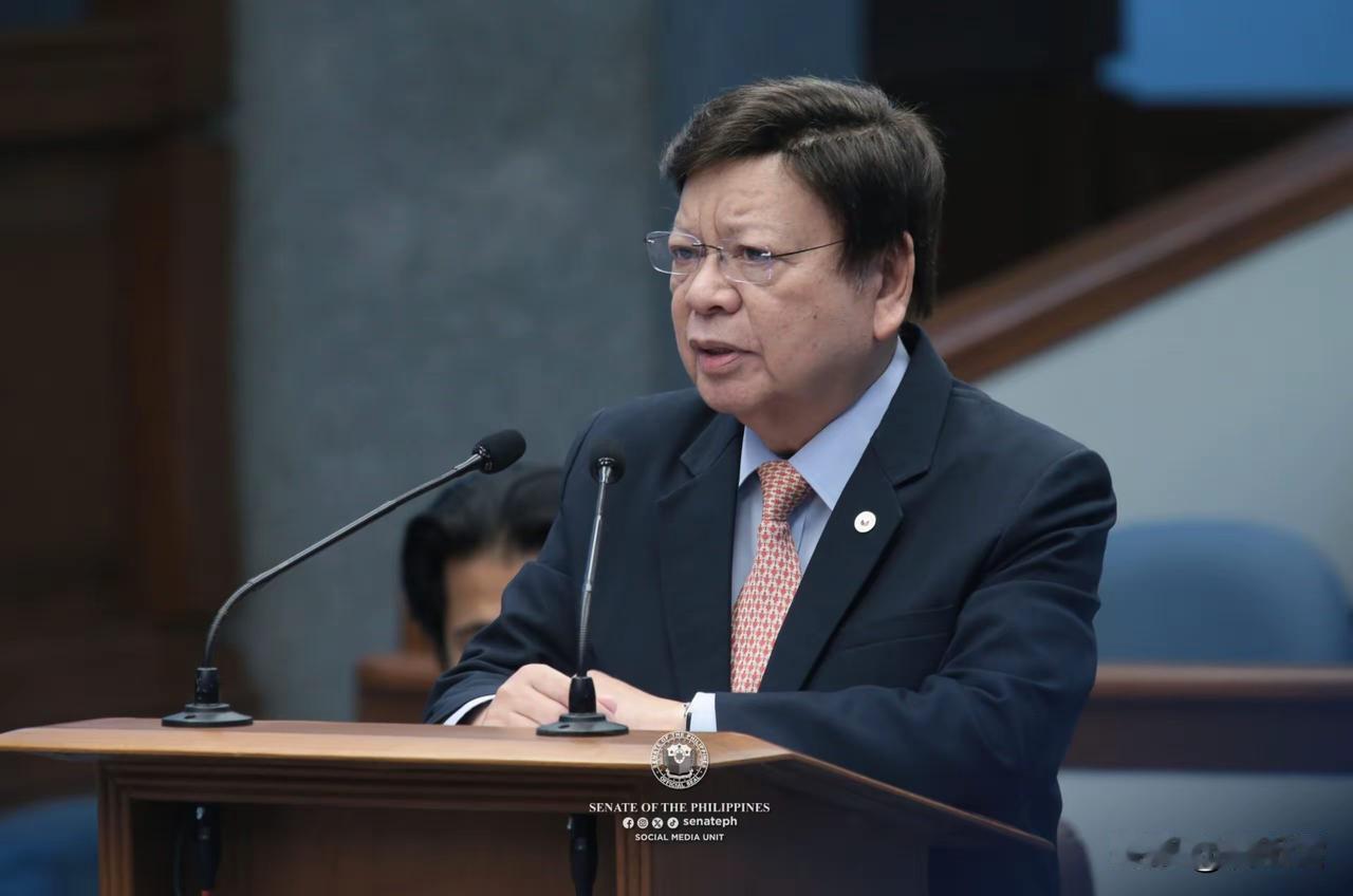 马科莱塔一下子成了烫手山芋，菲律宾反贪法院下达逮捕令，马科莱塔主动去投案，司法部