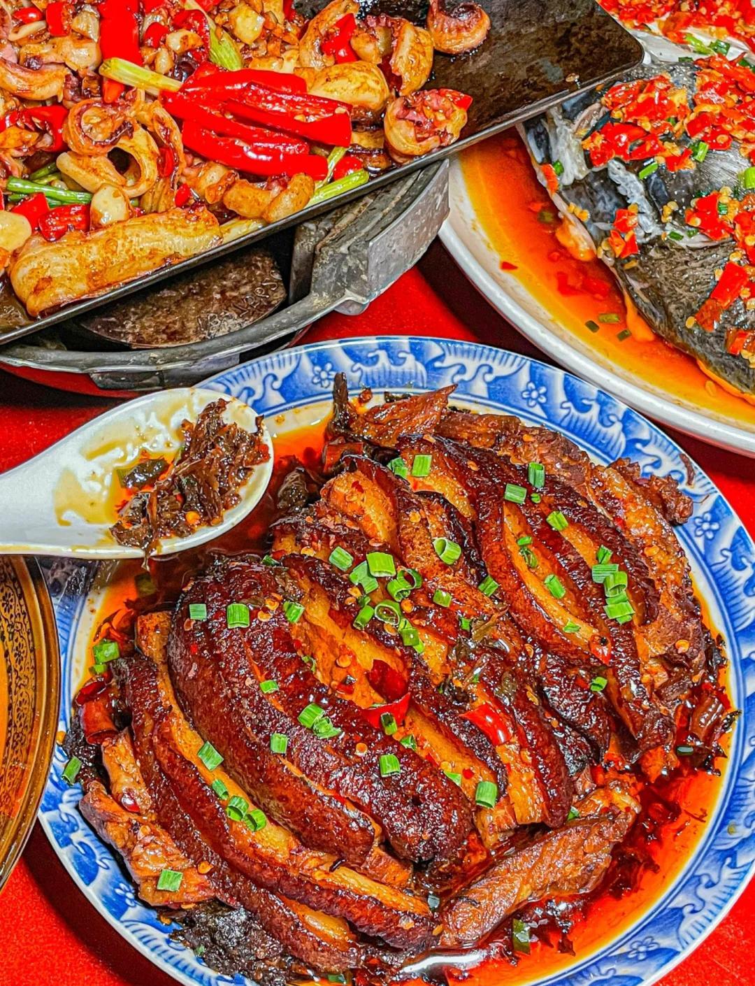 别不当回事！这10个习惯正在偷走你的寿命！很多人觉得吃饭就是填饱肚子，殊