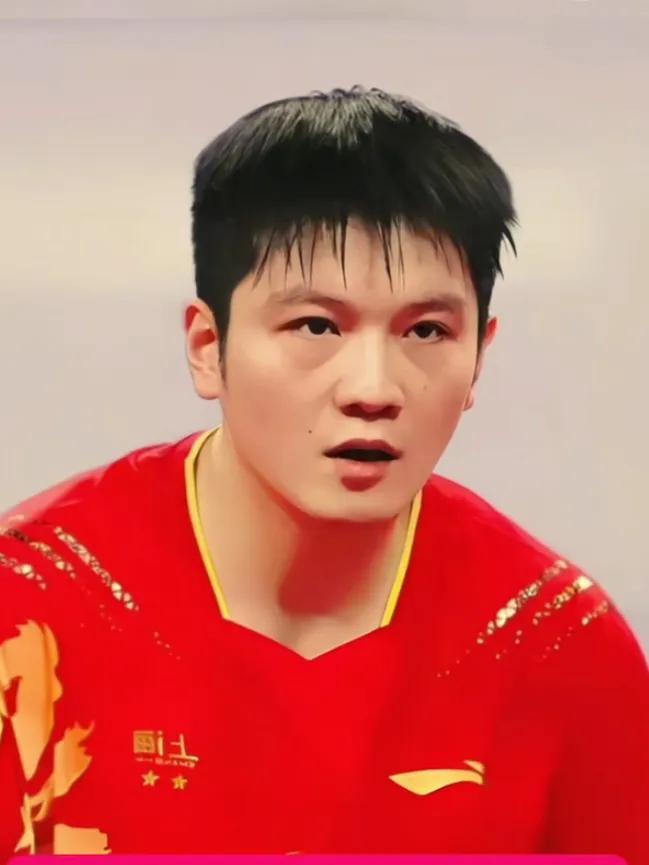 提起樊振东大家都知道，樊友平你认识？他与小胖子是什么关系？2025年11月1