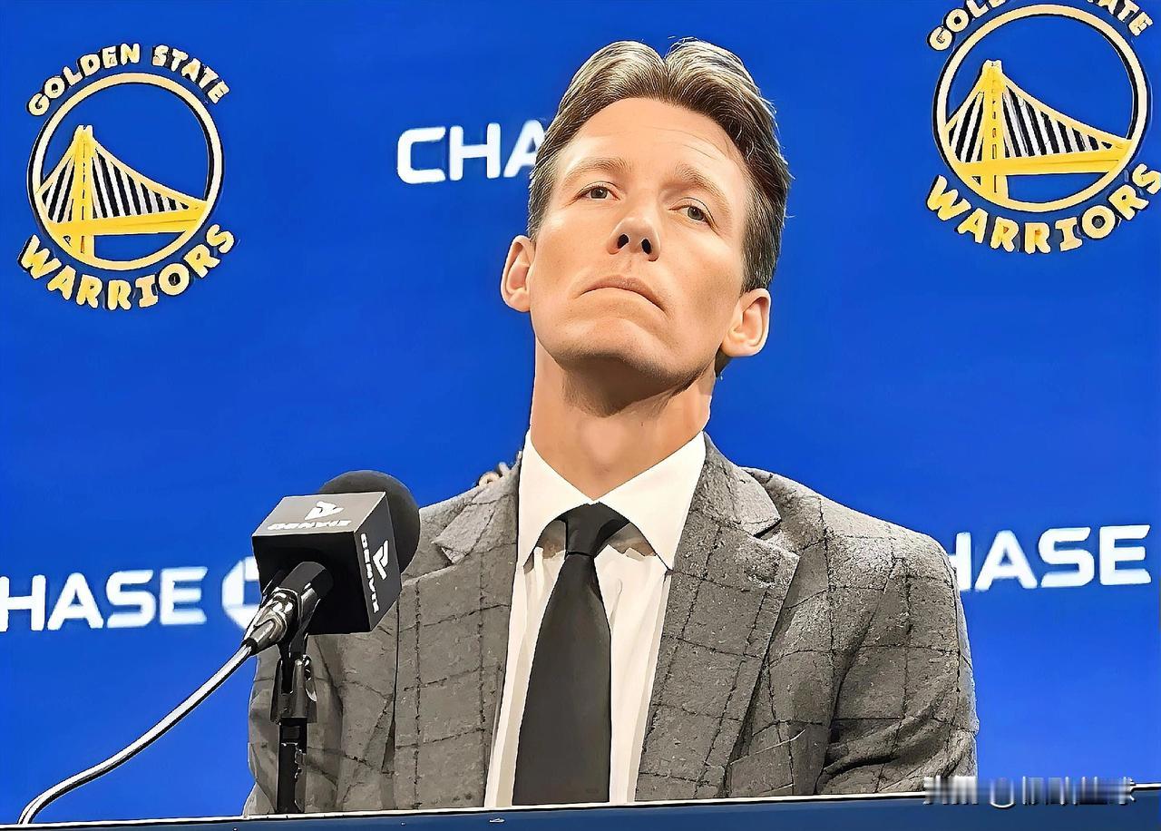 勇士总经理邓利维发话，坦言不会交易巴特勒，勇士球迷可以安心了！据随队记者An