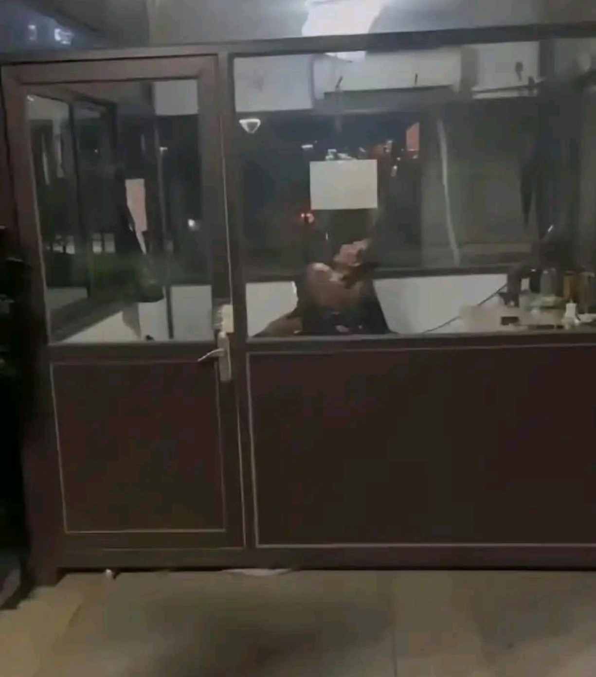 招这种保安的意义是什么??