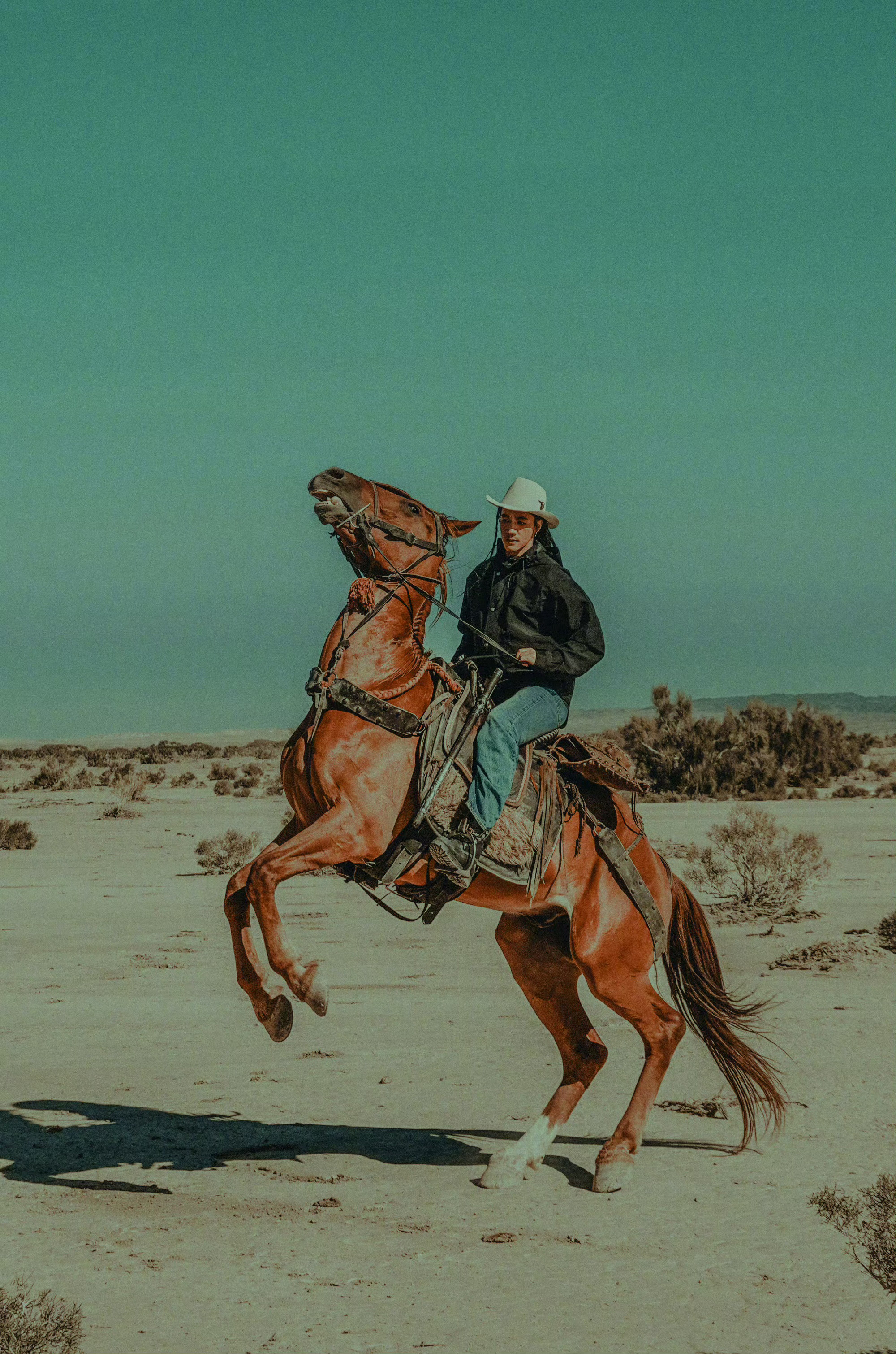 此沙已争气争气再争气从只有一两个镜头的小角色到男二再到男主，每一步都踩得实实在