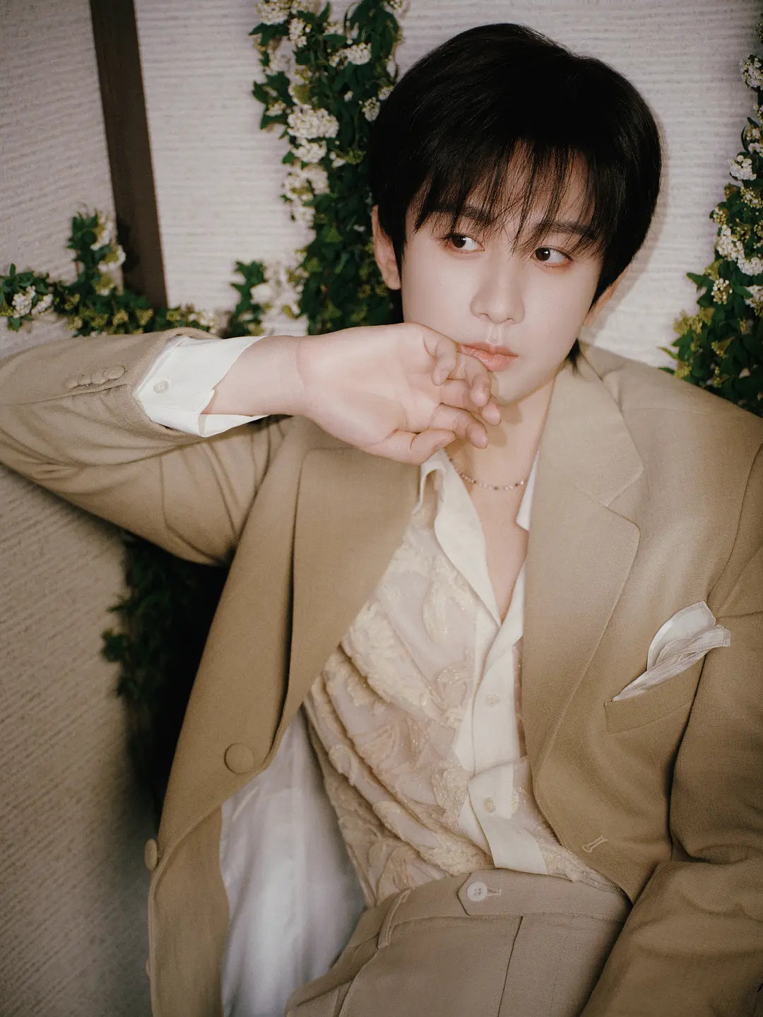 成毅工作室这么出图是何意味