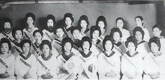 1975年，东宁蝇子沟居然出土230具带枪的日本女尸，这桩谜案从黑龙江的遗址中