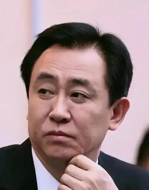 能把大气层捅个对穿的债务，他点了头，可一提到那些被老鼠搬家弄走的资产，他就成了哑