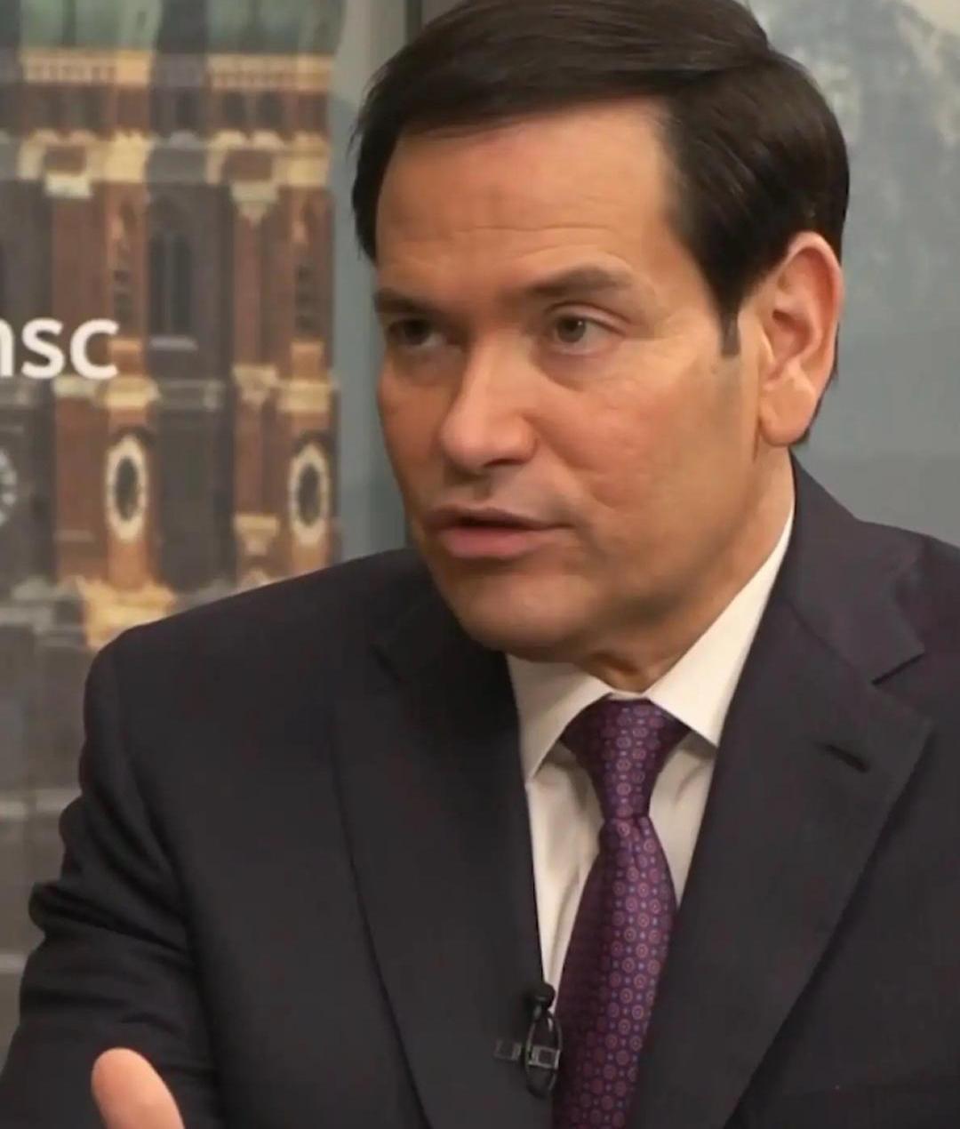 美国国务卿卢比奥在慕尼黑安全会议上接受彭博社总编辑采访时，解释了他为何会见中国外