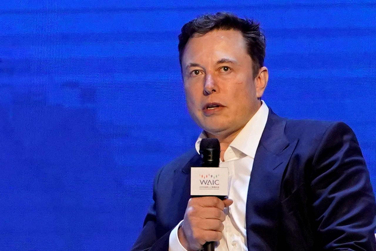 说实话，美国最危险的人，不是特朗普，而是手握多重“大杀器”的马斯克很多人把目光