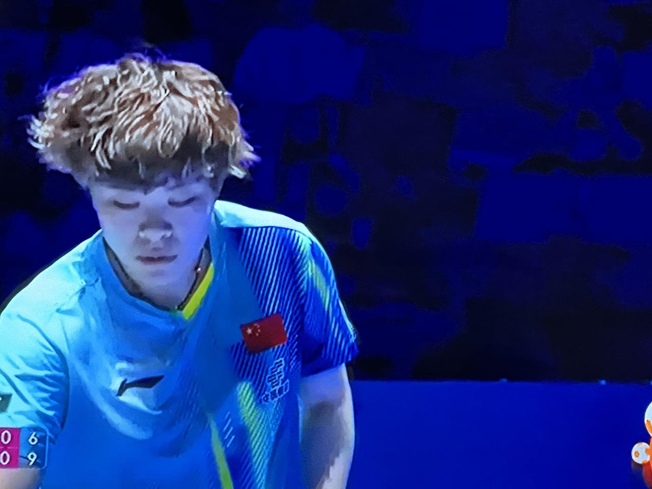 终于在精彩竞技频道收看到乒乓球澳门世界杯小组赛第三轮的赛事直播了！4月1日9