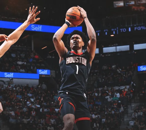 一个火蜜的告白最近被扣了好多帽子。从护到卫再到守，和谢泼德都被人家扣过。