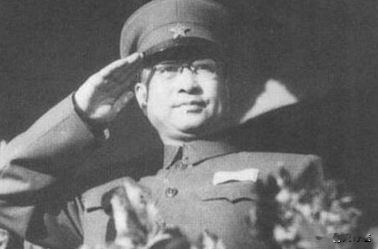 1945年，美军为讥讽陈赓，故意指着桌上的牛排、面包问道：“陈将军，我们美国人的