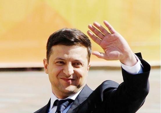 一位乌克兰人讲到自家总统时说：“我知道不少中国人觉得泽连斯基以前是喜剧演员，当总