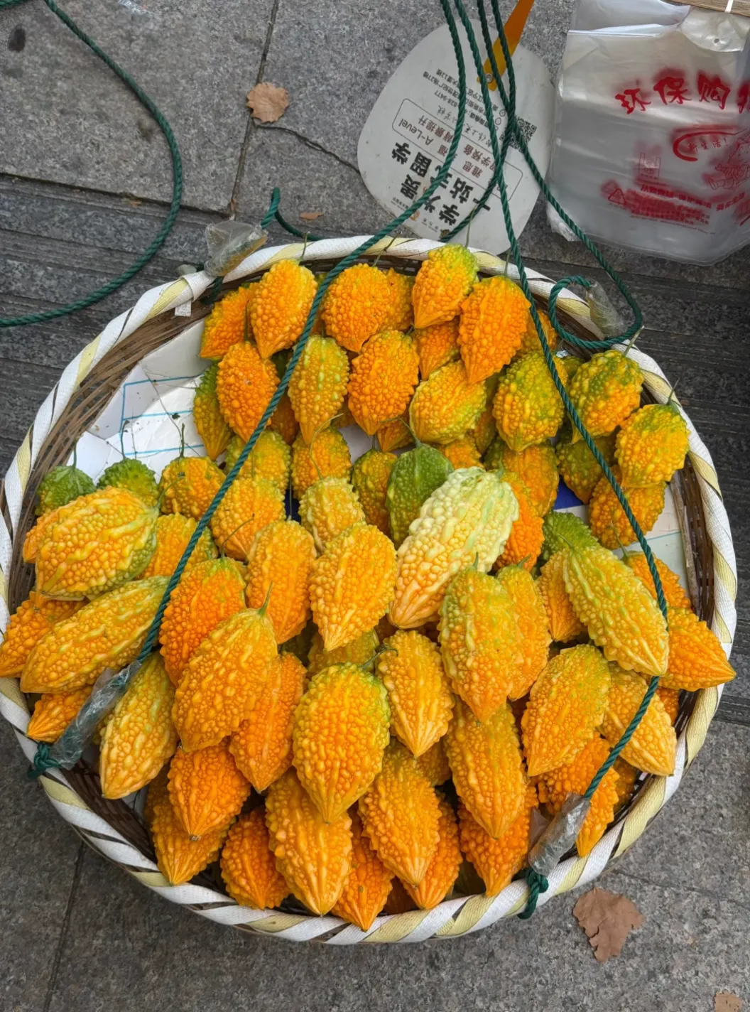 这是哪个地区的经典美食？叫啥呀，看着就流口水