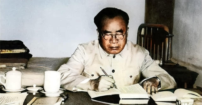 1950年地主家搜出一张借条，落款人竟是“朱德”，朱德得知后欣喜异常：把人接到北