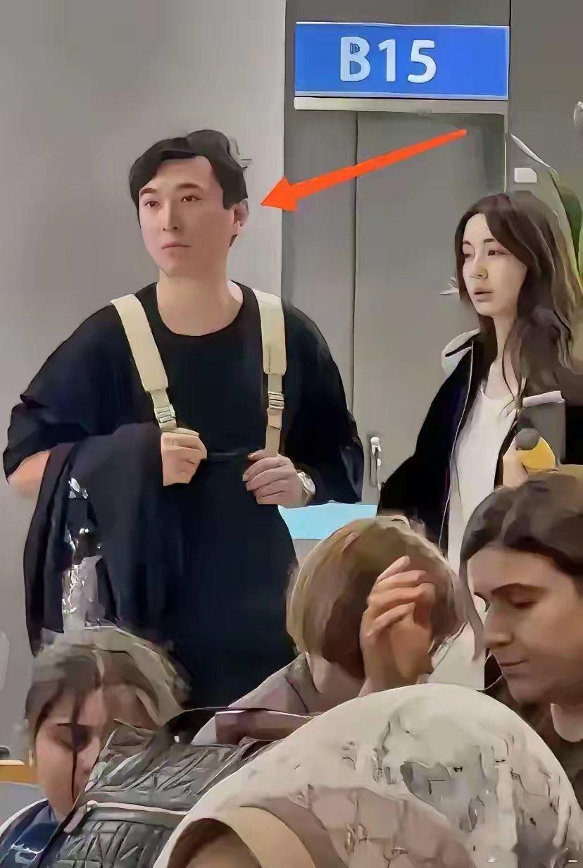 朋友问我：汪小菲算不算翻身了？我反问：你知道他离婚那年负债多少吗？她摇头。我翻出