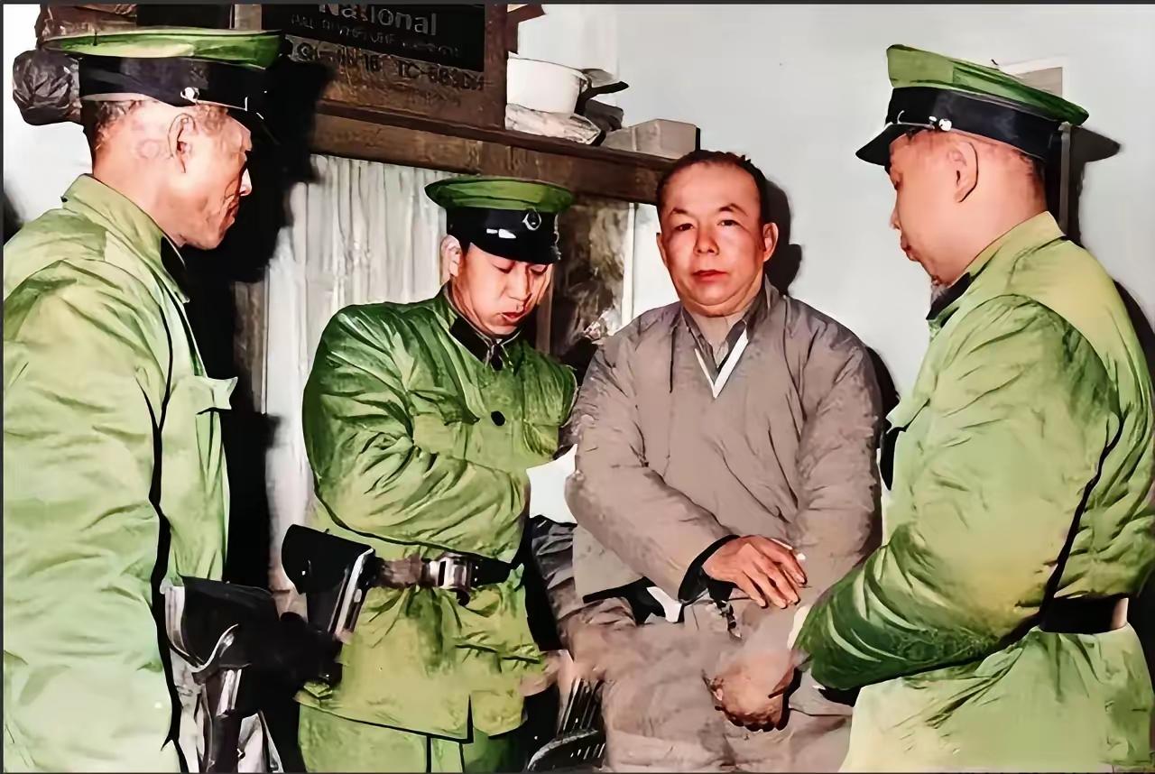 1983年2月1日，北京宣武区大耳胡同39号院。几辆警车呼啸而至，公安战士破门而