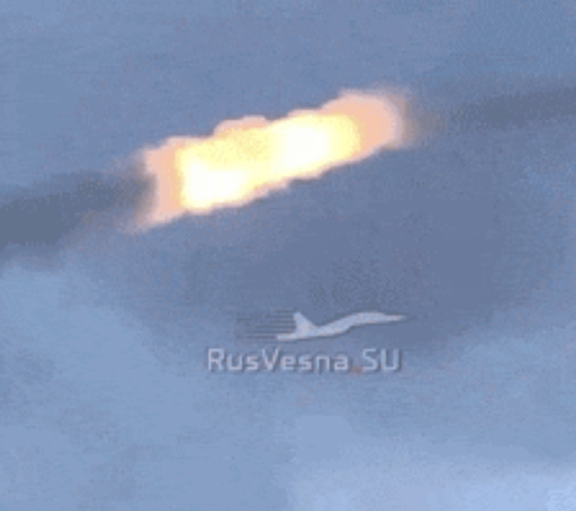 看看俄罗斯防空导弹怎么打击乌军无人机，至少2枚防空导弹打击1架无人机。照这么打，
