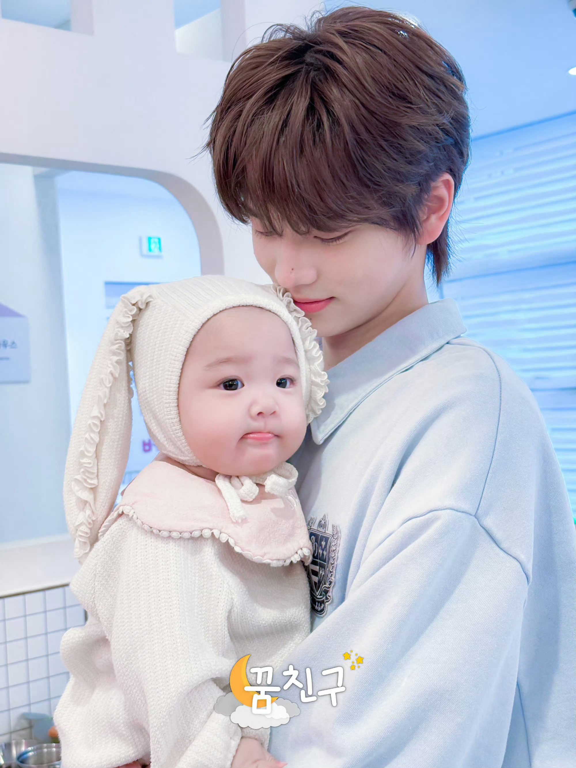 扑面而来的是母乳香​​​