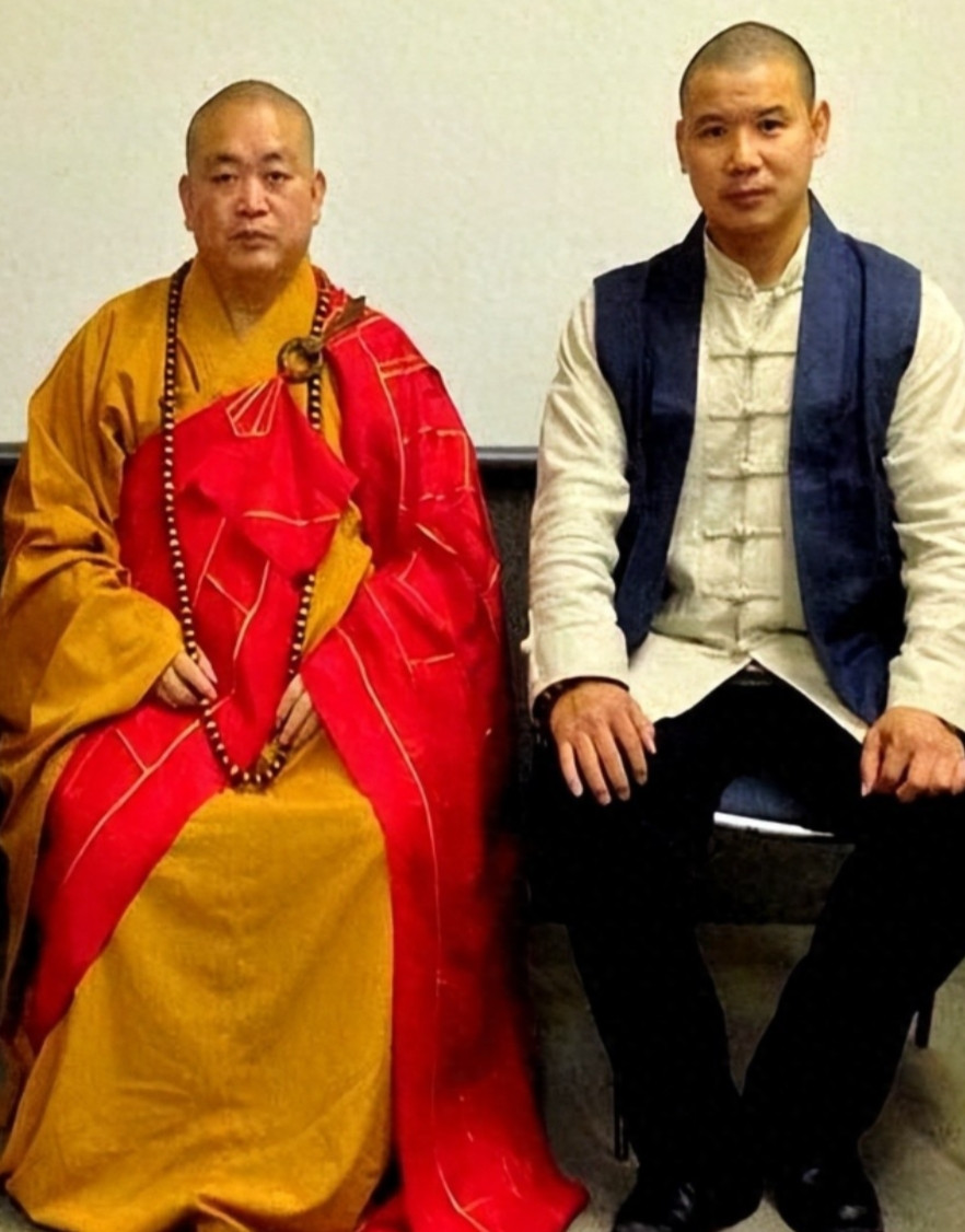 这是释永信的四大护法之一释延孜。释延孜从小习武，武功高强，在四大护法中位居第一，