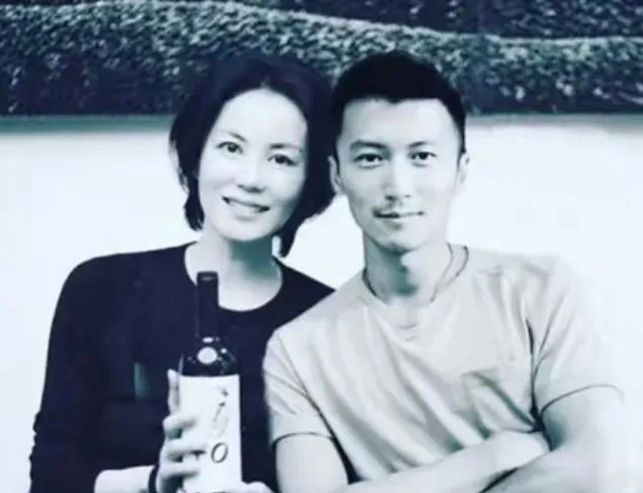 "你觉得我不行吗？"——王菲这句话，比所有差评都硬气。孙浩谈刘浩存主角最后场戏落
