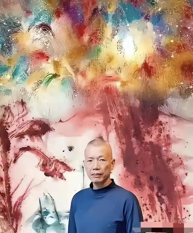这下都看清了​不止蔡国强，许多海外搞艺术的都这样​长期居住国外，但重要项目和
