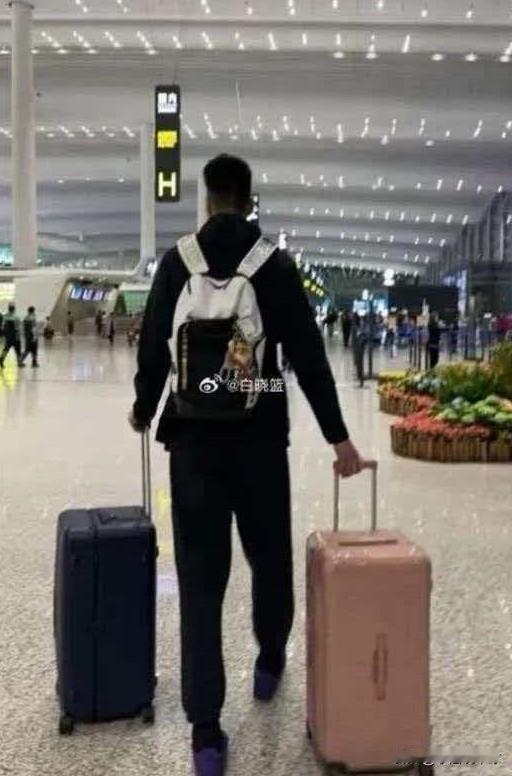 余嘉豪不打决赛？原来是俱乐部紧急召回了余嘉豪帮助本来非常低调的浙江队打进决赛