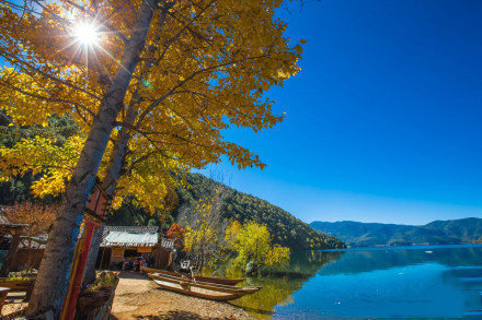 泸沽湖|梦幻之秋一年四季，泸沽湖的景色从不会让人失望。​​​​
